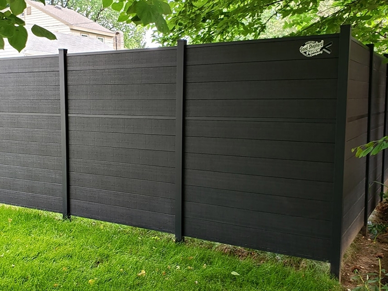 Residential Vinyl Fence - Indianapolis, Indiana
