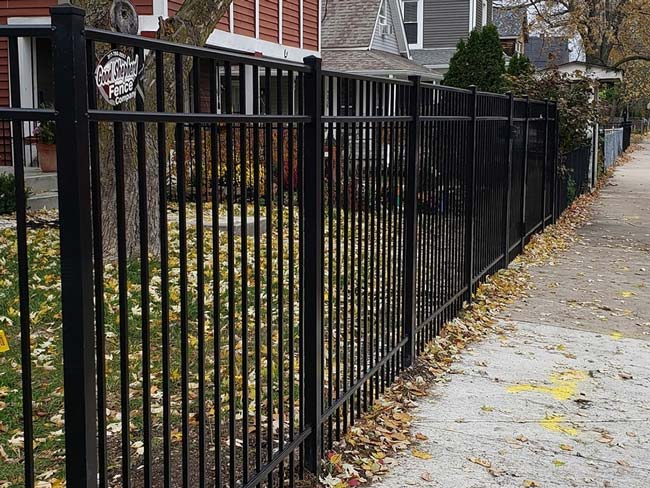 iron fencing, Indianapolis aluminum fences, Indiana custom aluminum fencing