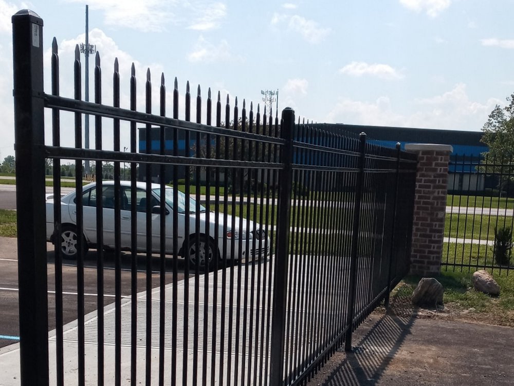 Kokomo Indiana commercial fencing