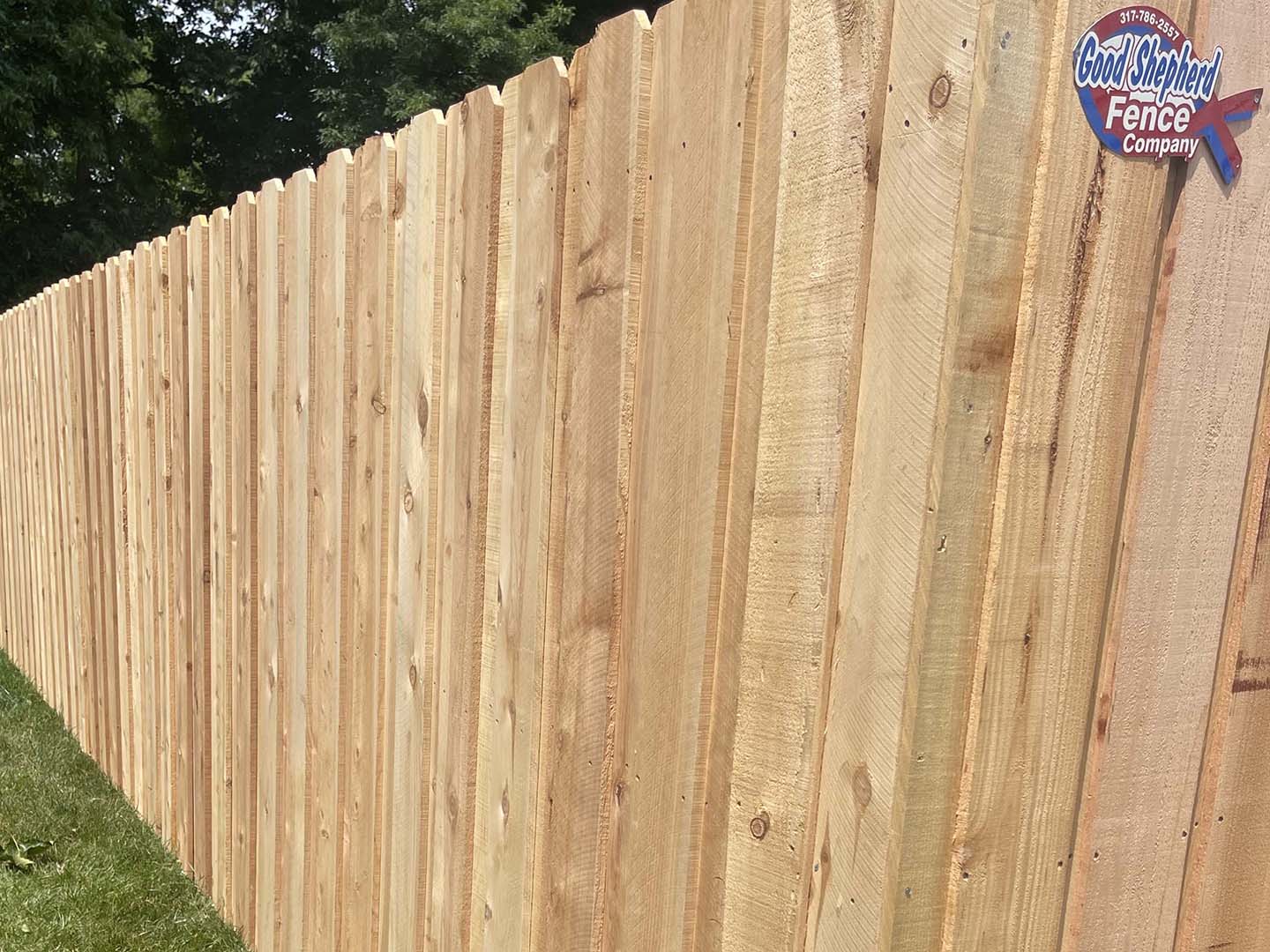 No dig cedar wood fence company in the Indianapolis Indiana area
