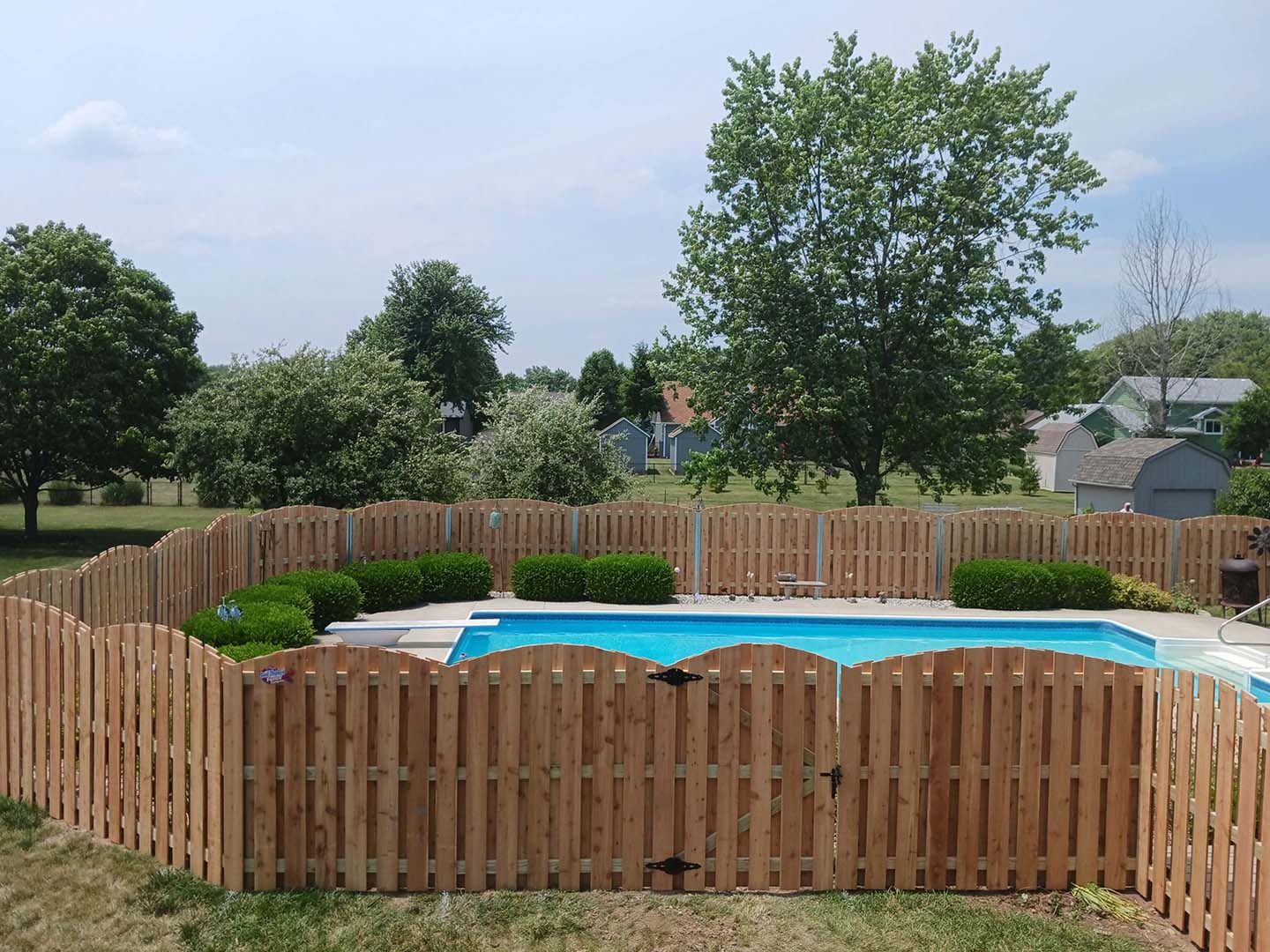 No dig pool wood fence company in the Indianapolis Indiana area