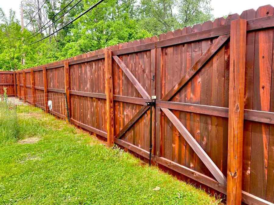 Staining and sealing wood fences in Indianapolis, Indiana